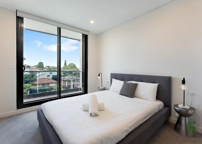 Luxury 3 Bedroom Apartment In Ryde