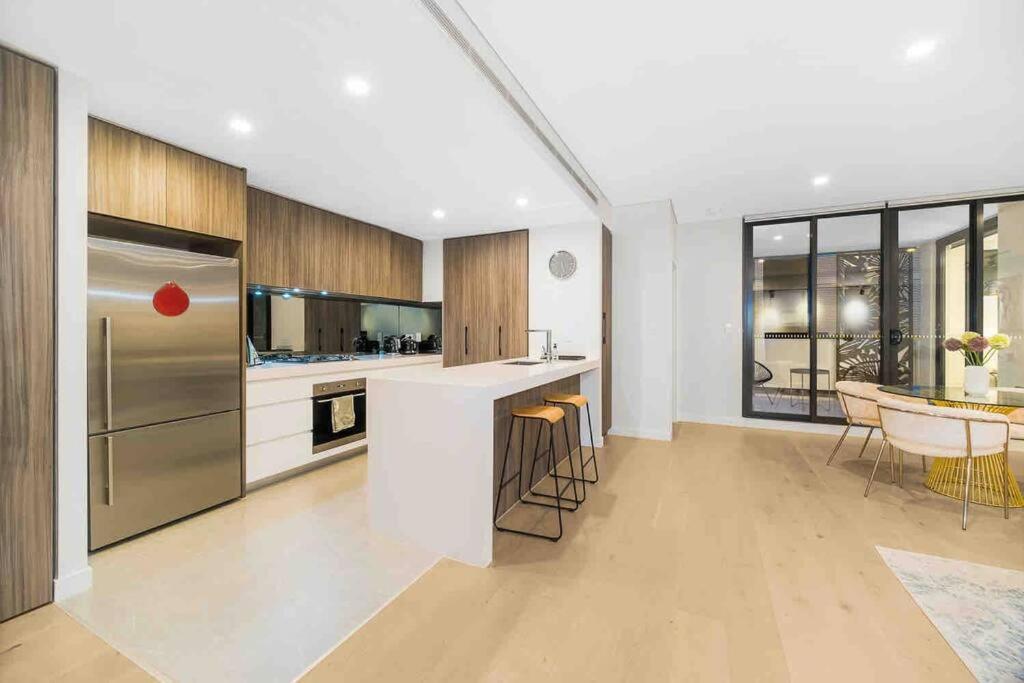 Apartment Luxury 3 Bedroom In Ryde Sydney